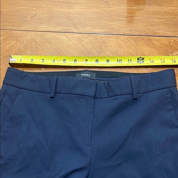 Theory Navy Wool Dress Pants Size 4 Lightweight Career Versatile Classic Staple - Picture 11 of 13